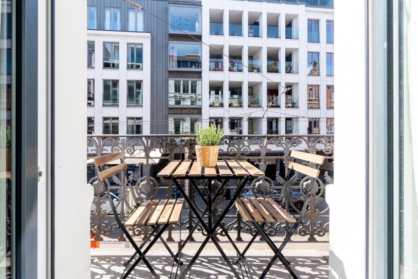 Bright, Spacious Apartments & Perfectly Located In The Heart Of Gent Buitenkant foto