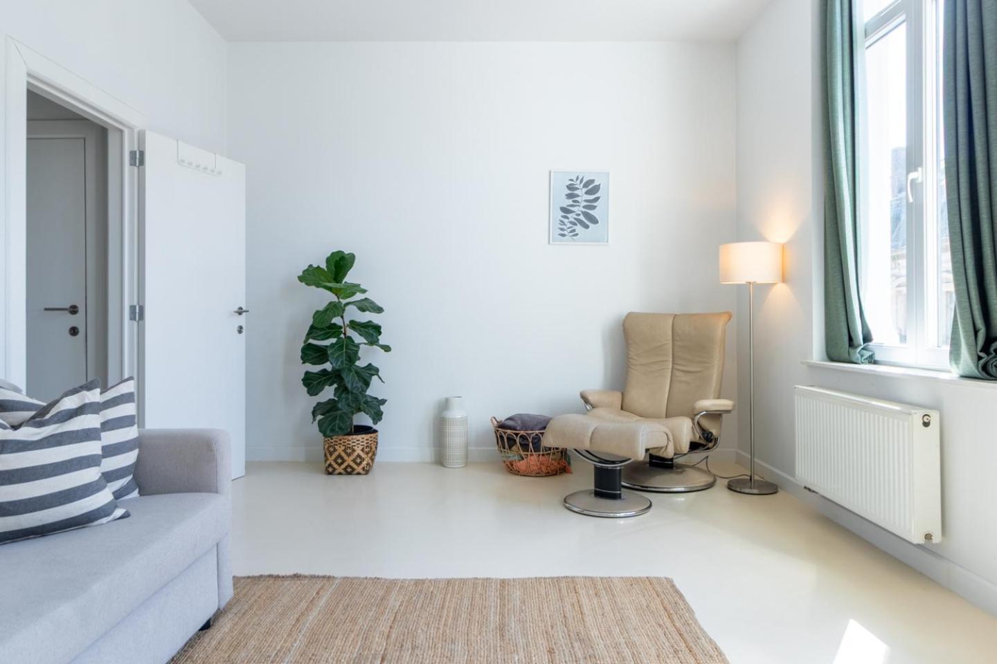 Bright, Spacious Apartments & Perfectly Located In The Heart Of Gent Buitenkant foto